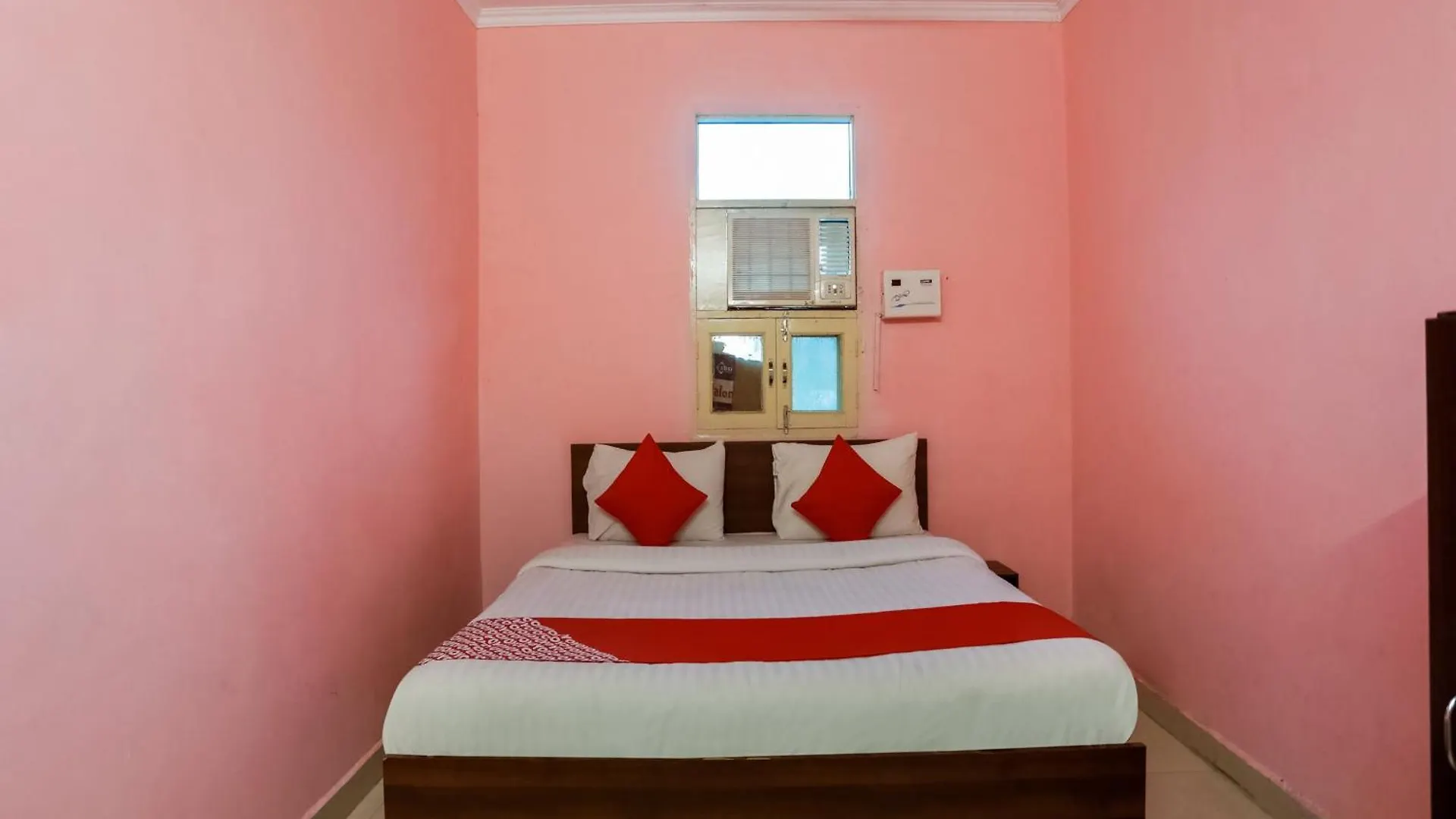 Hotel O Peak Inn Delhi  4*, Delhi (National Capital Territory of India) India
