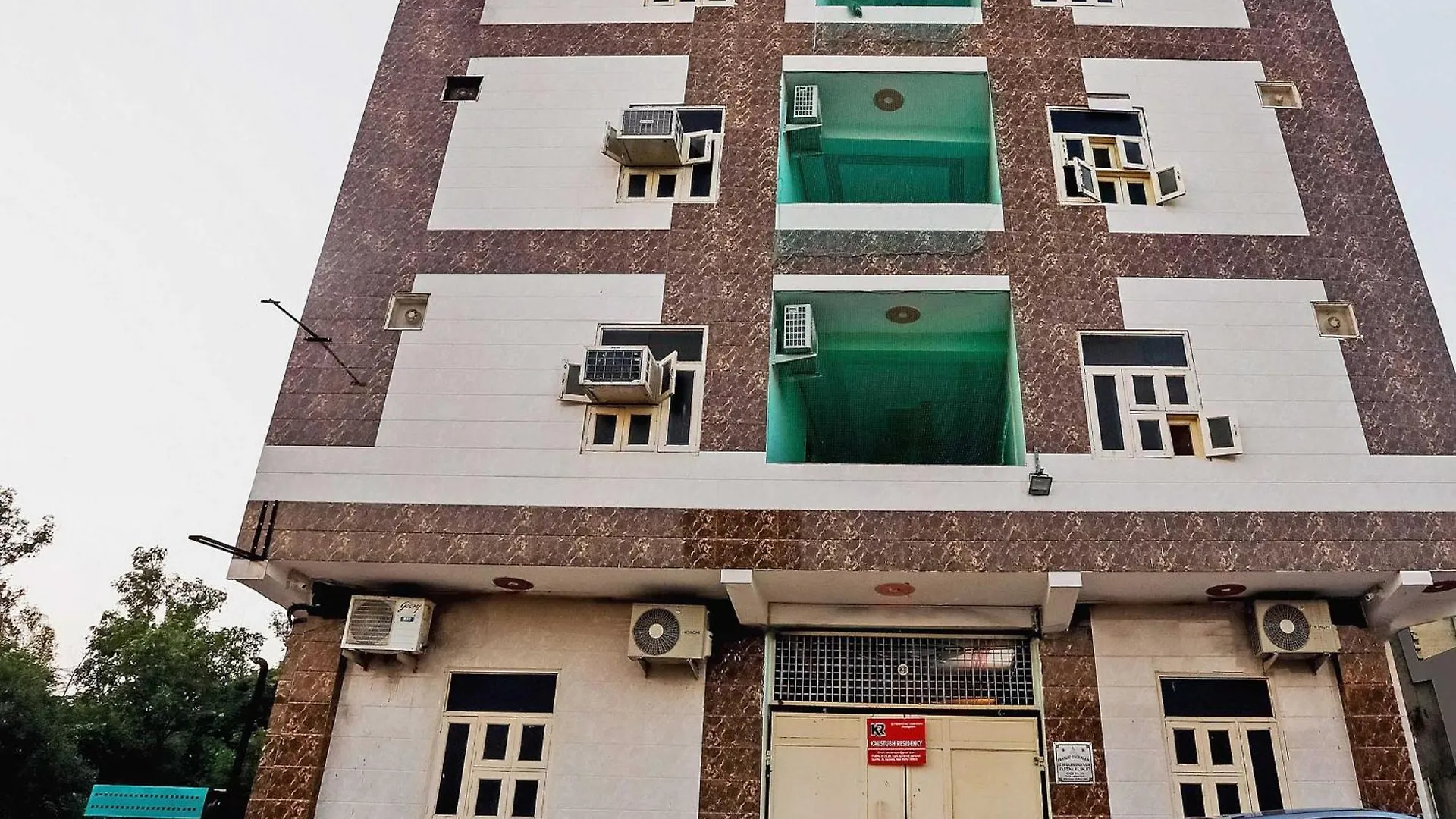 Hotel O Peak Inn Delhi