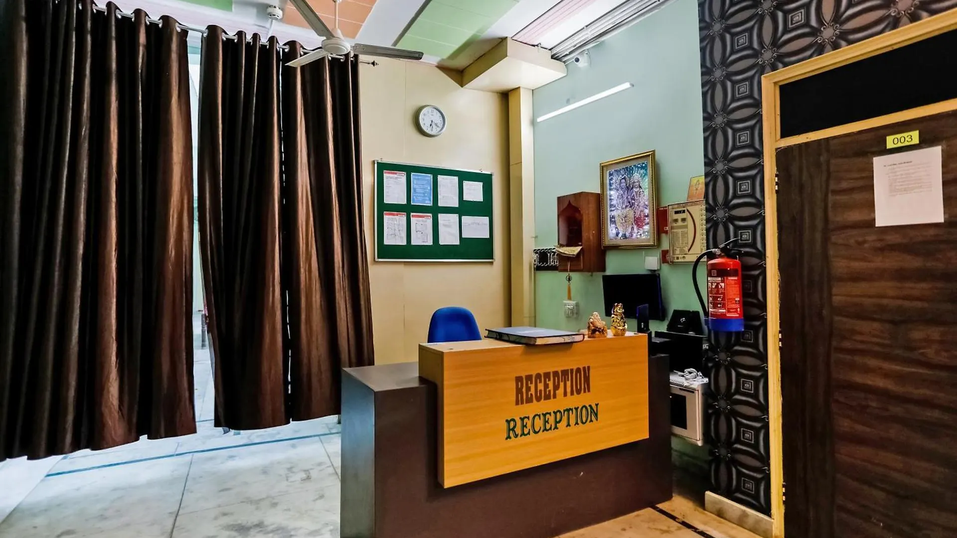 Hotel O Peak Inn Delhi