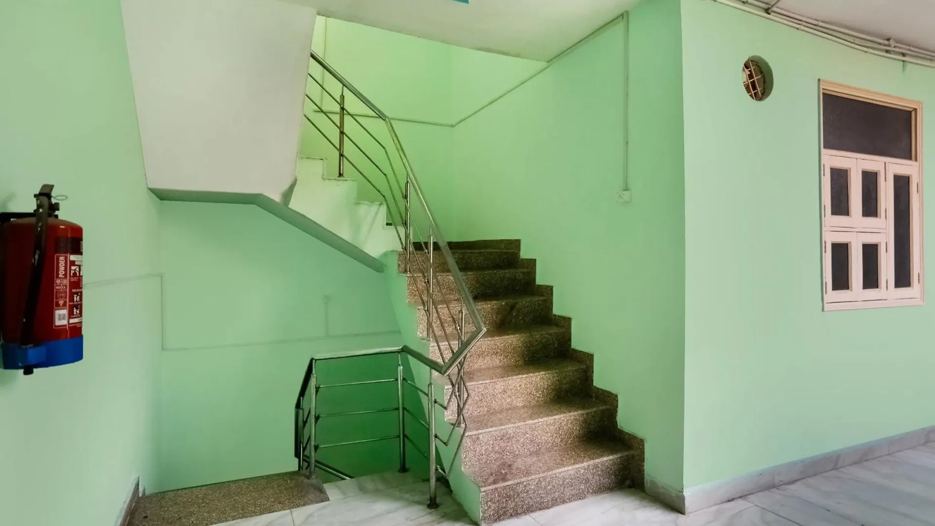 Hotel O Peak Inn Delhi  Delhi (National Capital Territory of India)