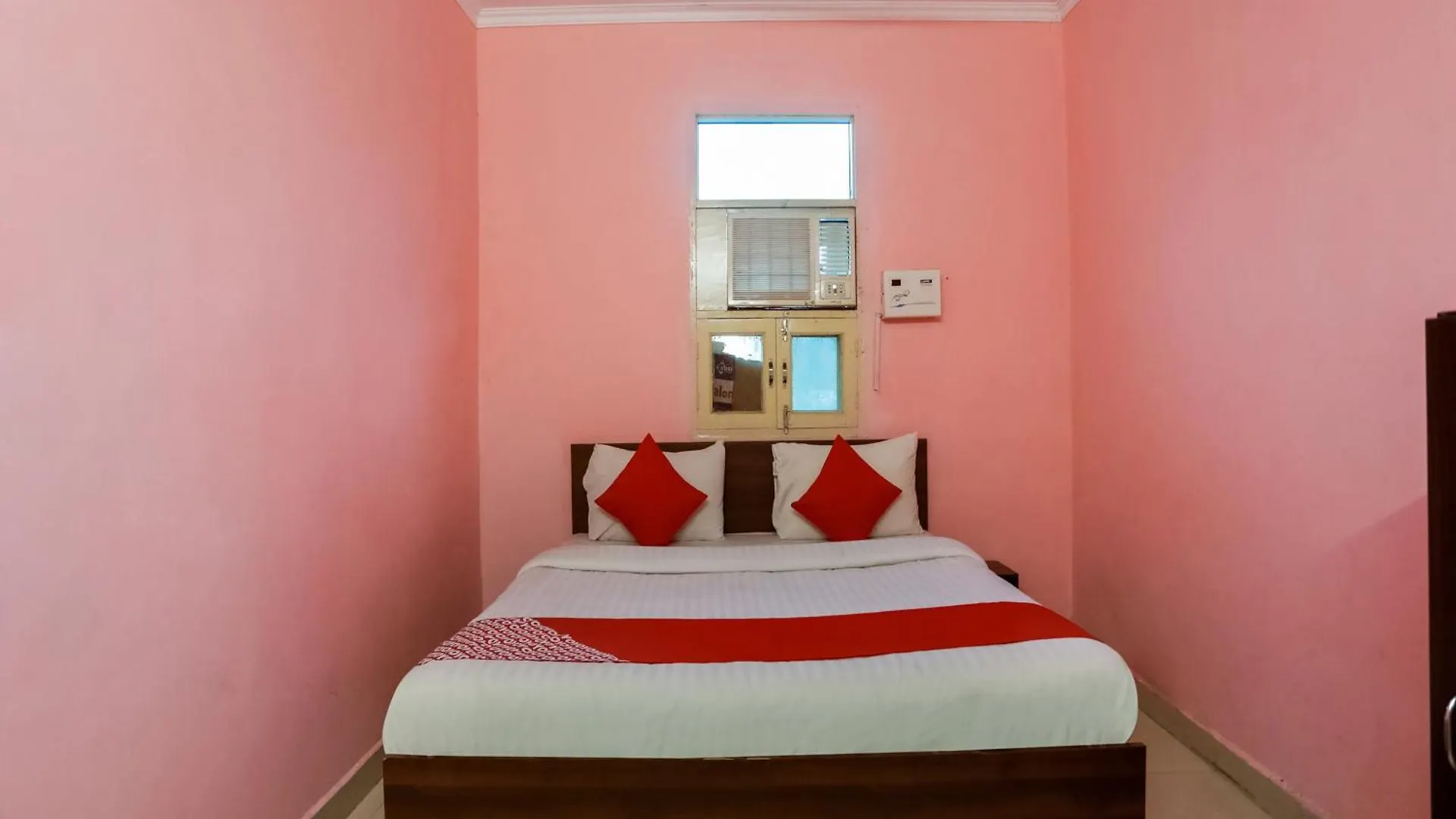****  Hotel O Peak Inn Delhi  India