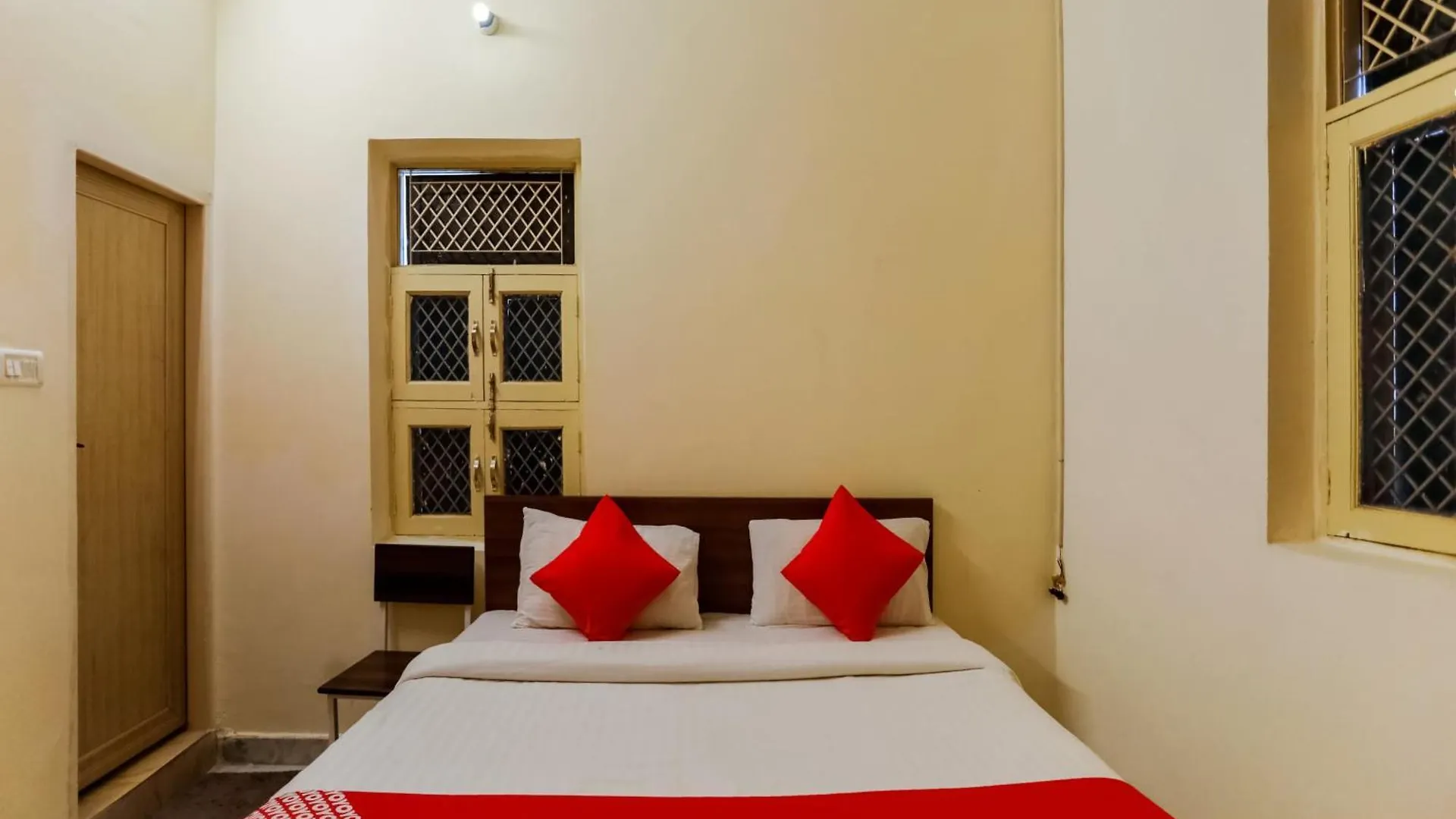 Hotel O Peak Inn Delhi   Delhi (National Capital Territory of India)