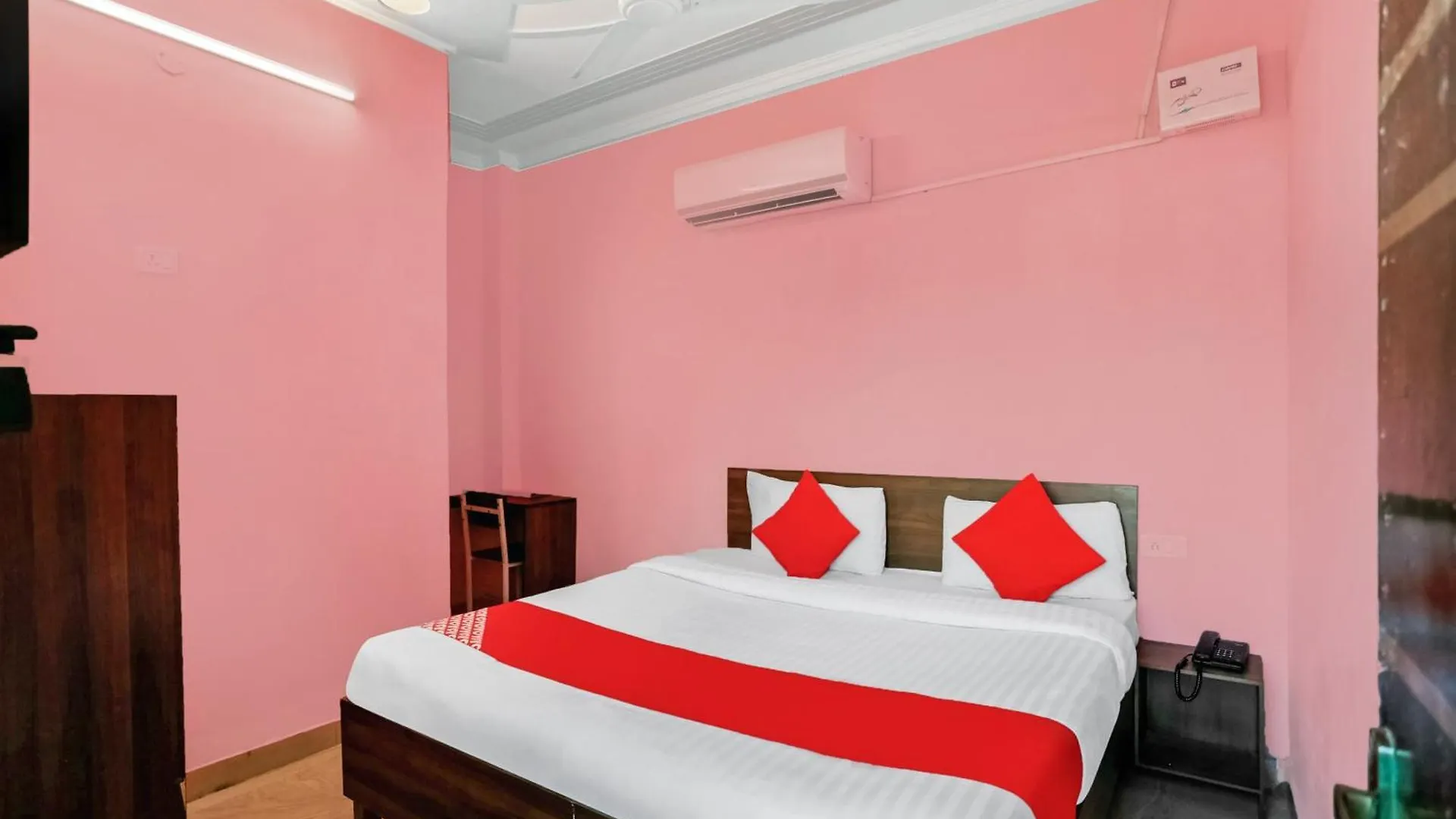 Hotel O Peak Inn Delhi