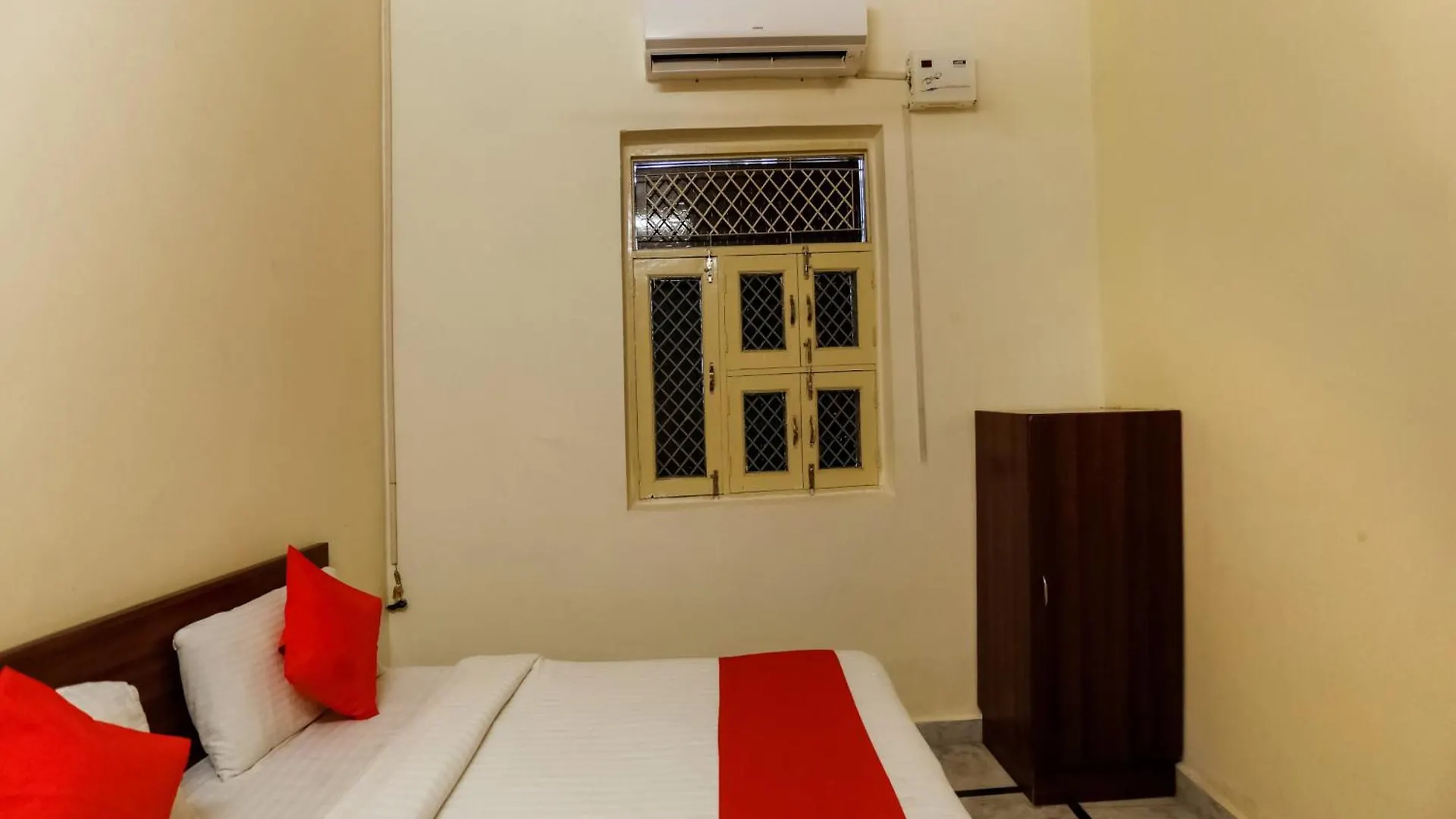 Hotel O Peak Inn Delhi   Delhi (National Capital Territory of India)